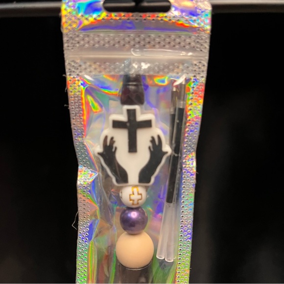 Black and White Cross focal bead pen - Picture 2 of 6